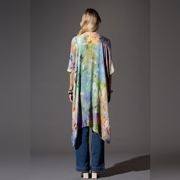 Beautiful Floral Print Kimono - Watercolor Effect Background - Soft & Silky - Picture 8 of 8